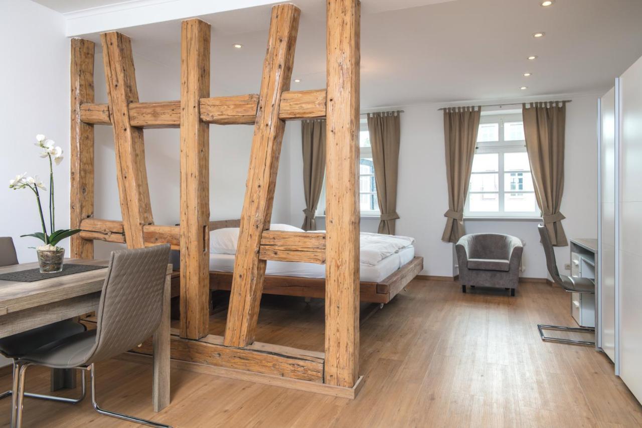 مبيت وإفطار التيف Residenz Weingut Schloss Reinhartshausen المظهر الخارجي الصورة